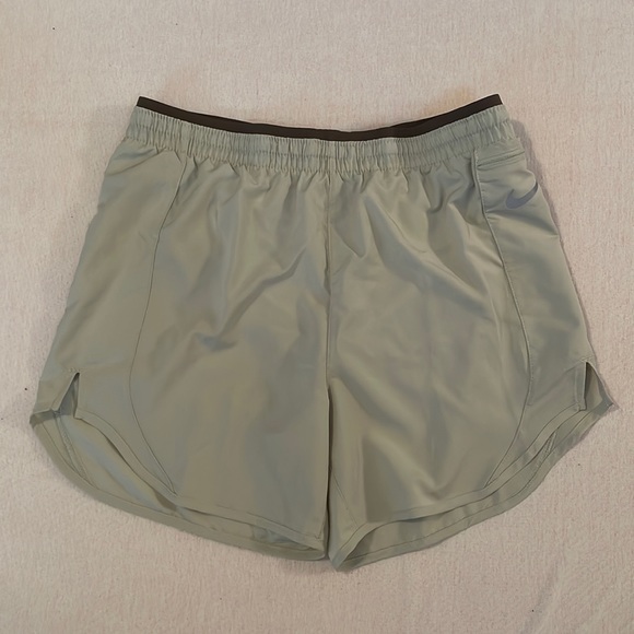 Nike Pants - Nike Women's Tempo Lux 5" Shorts